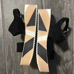 Black Matisse sandals size 39